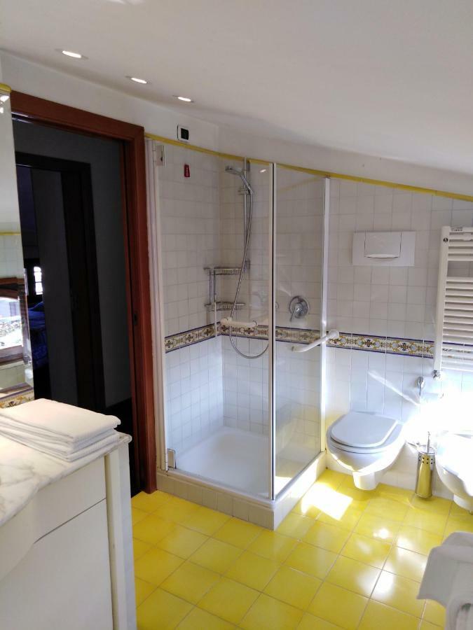 Ferienwohnung 71 Via Vittorio Emanuele, Vista Lago E Terme Sirmione Exterior foto